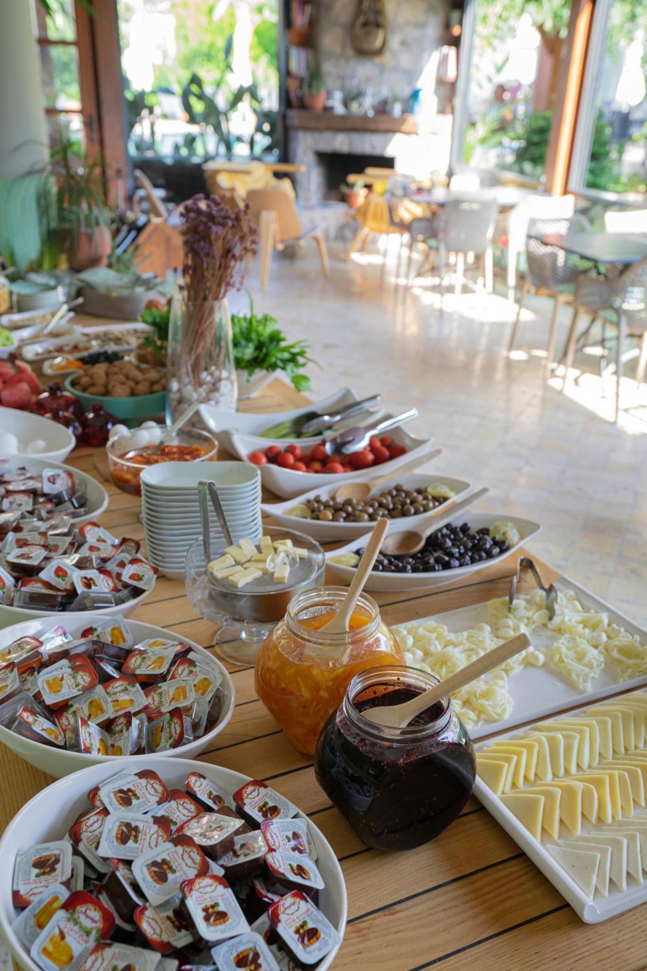 West House Exclusive Hotel Гёчек Экстерьер фото