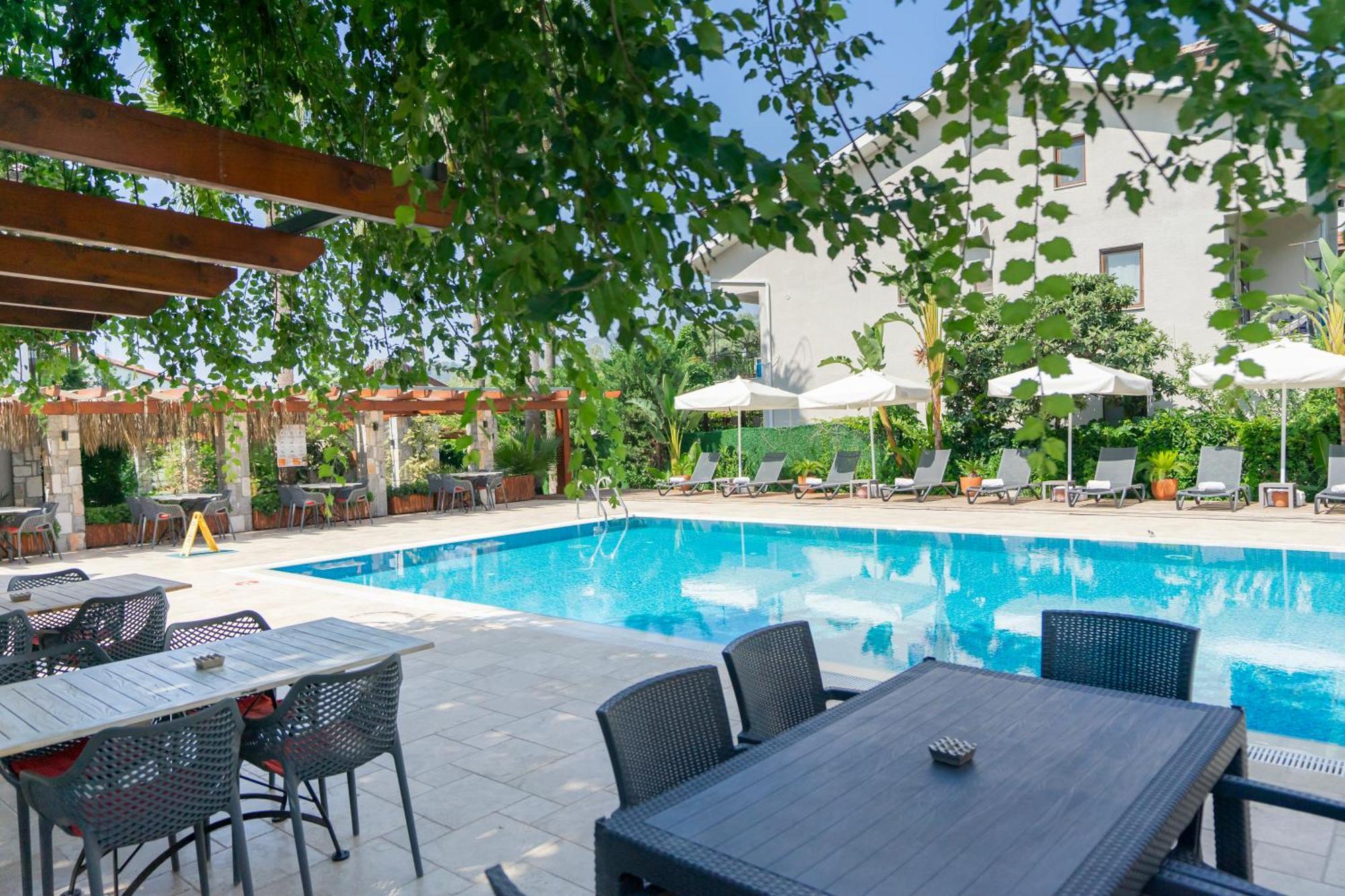 West House Exclusive Hotel Гёчек Экстерьер фото