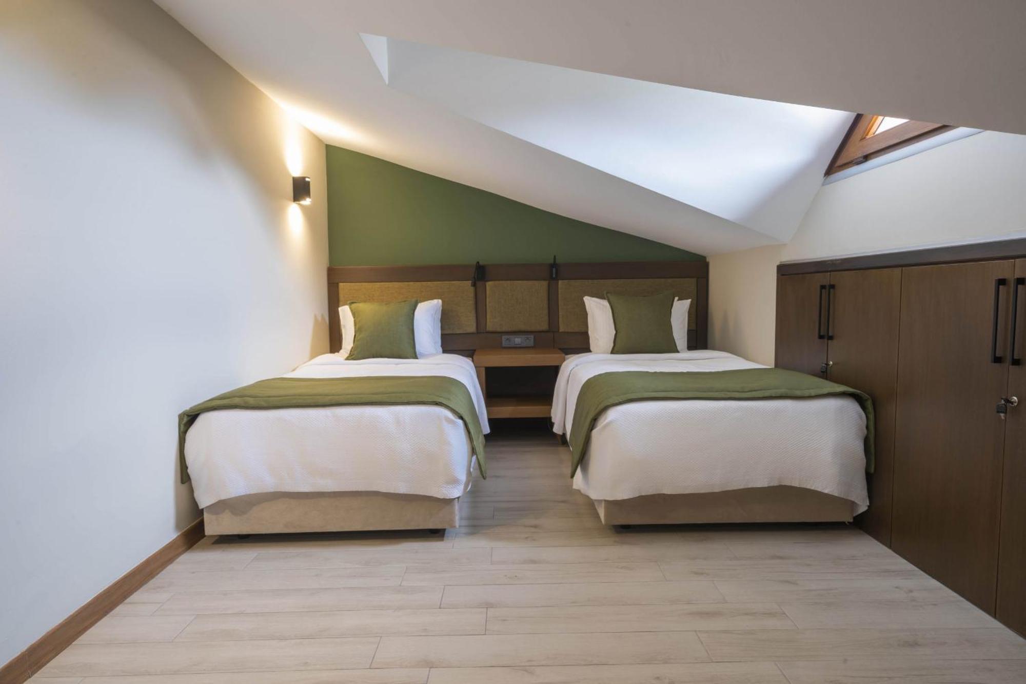 West House Exclusive Hotel Гёчек Экстерьер фото