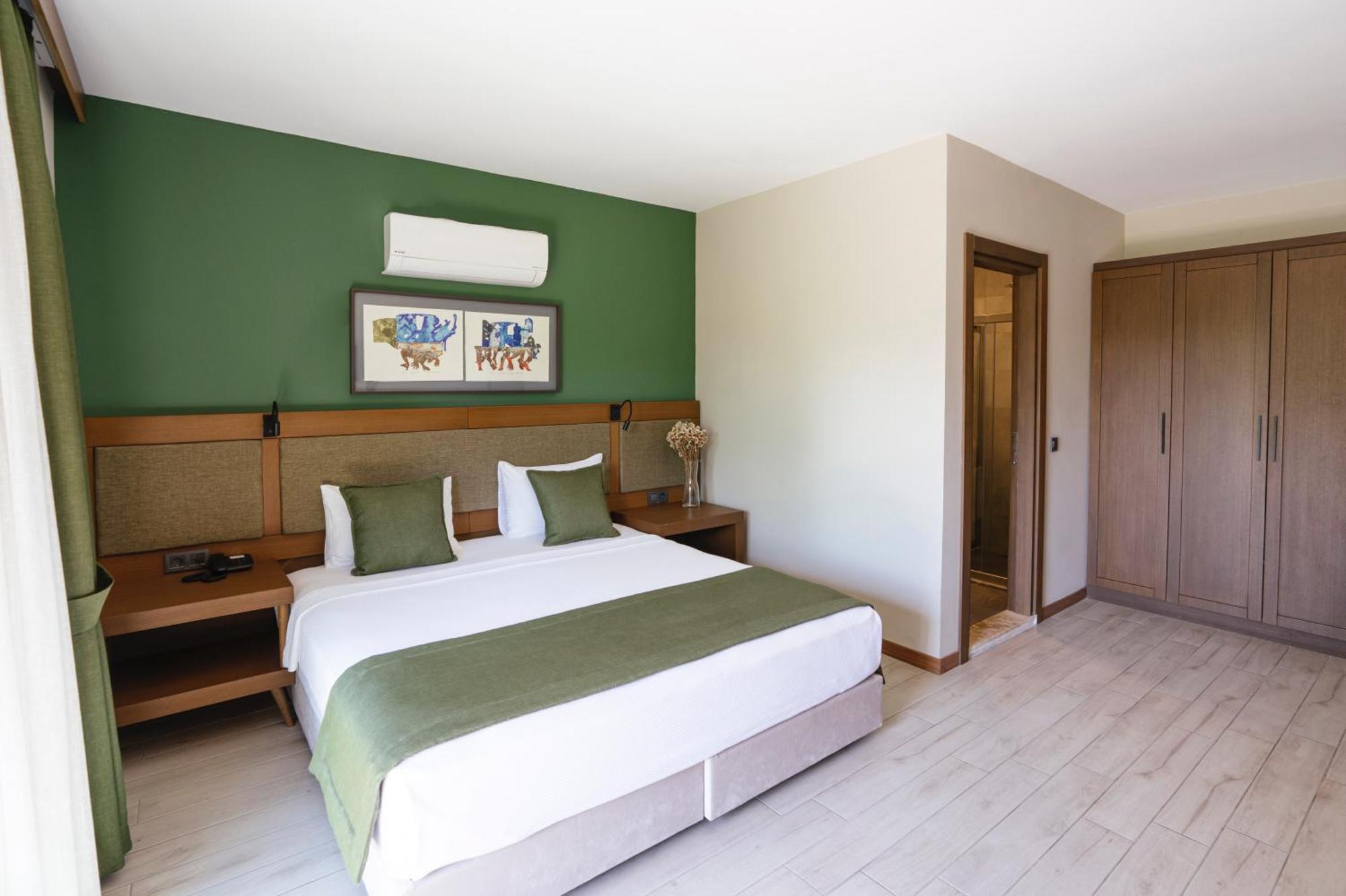West House Exclusive Hotel Гёчек Экстерьер фото