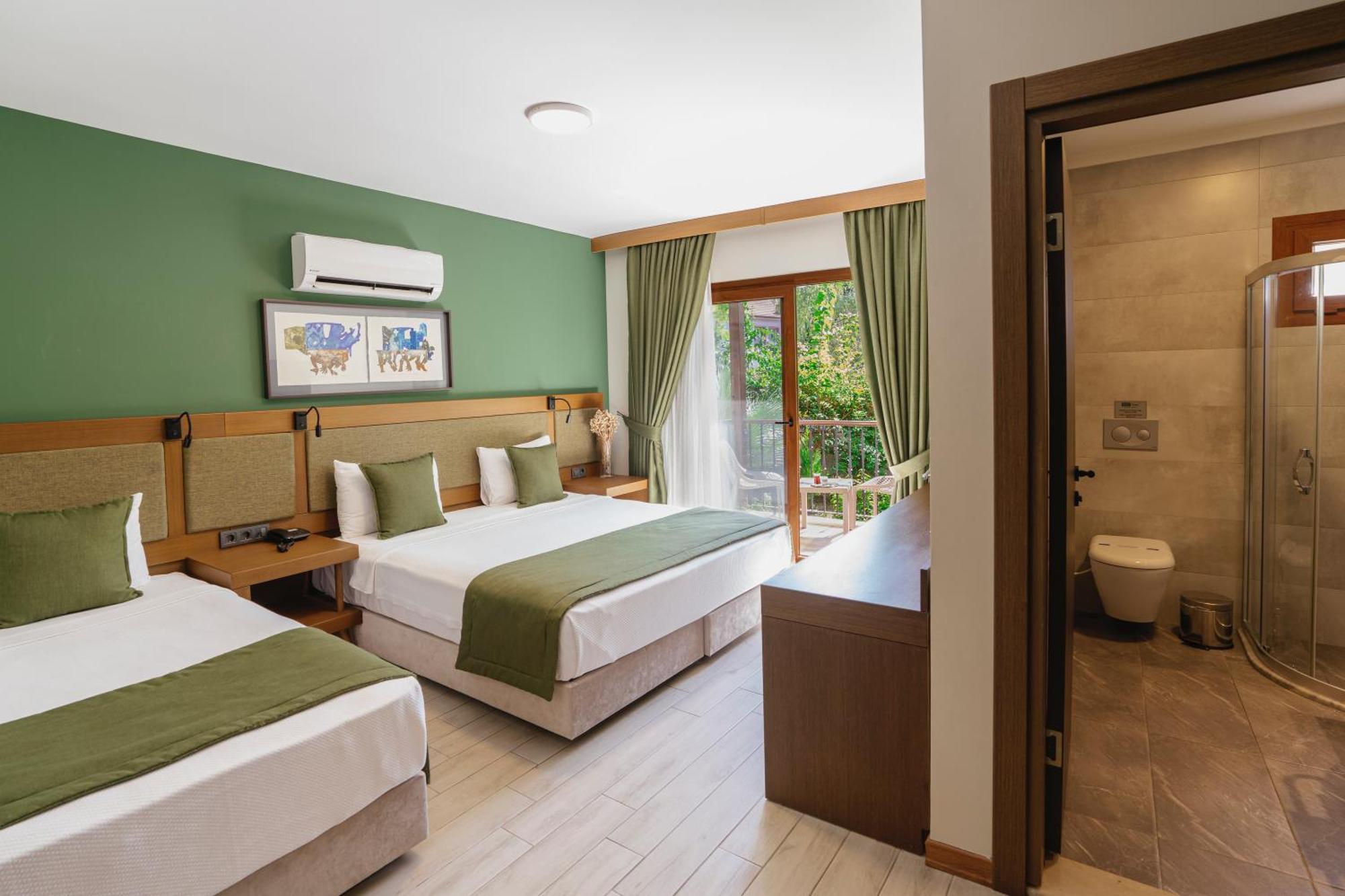 West House Exclusive Hotel Гёчек Экстерьер фото