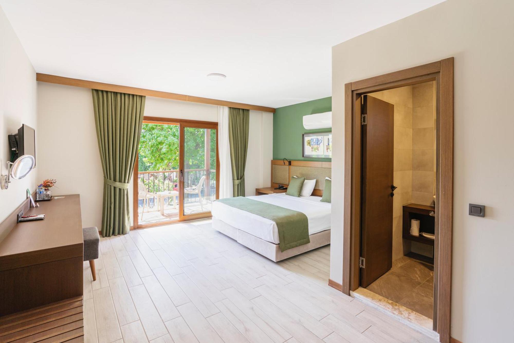 West House Exclusive Hotel Гёчек Экстерьер фото