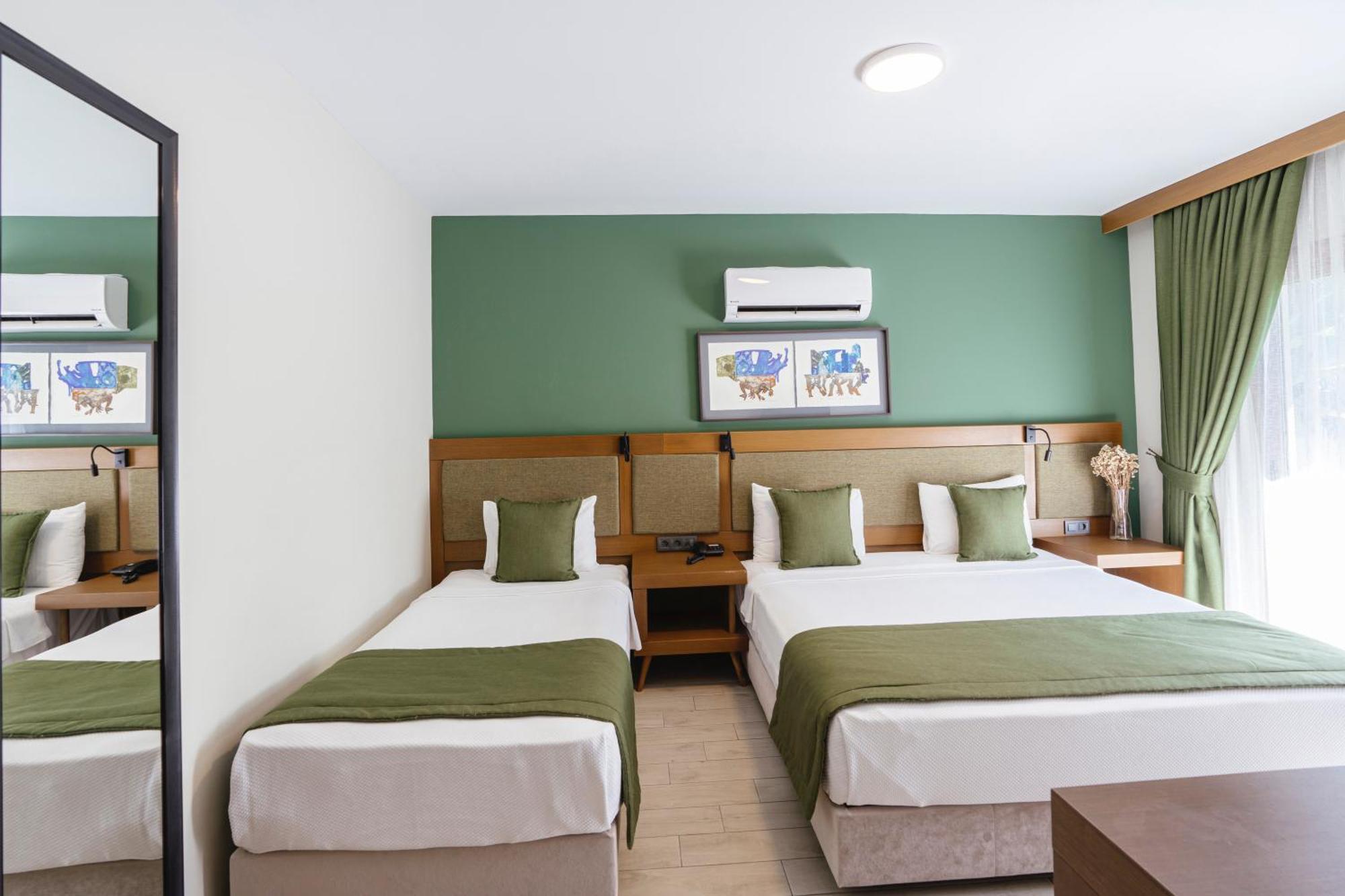 West House Exclusive Hotel Гёчек Экстерьер фото