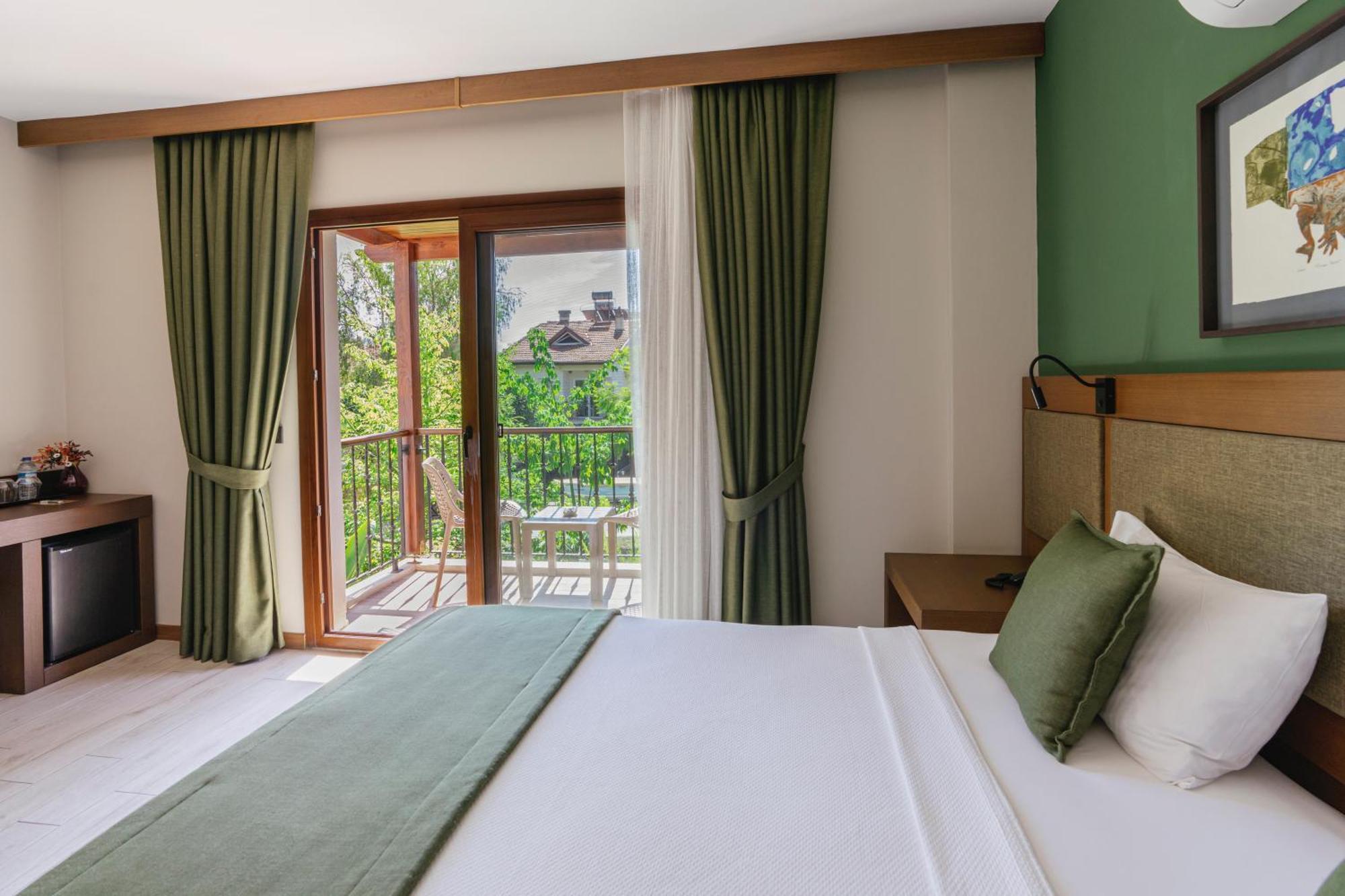 West House Exclusive Hotel Гёчек Экстерьер фото